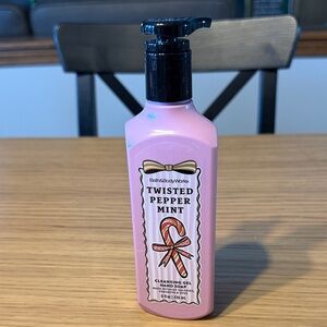 Bath & Body Works Cleansing Gel Hand Soap. Twisted Peppermint.